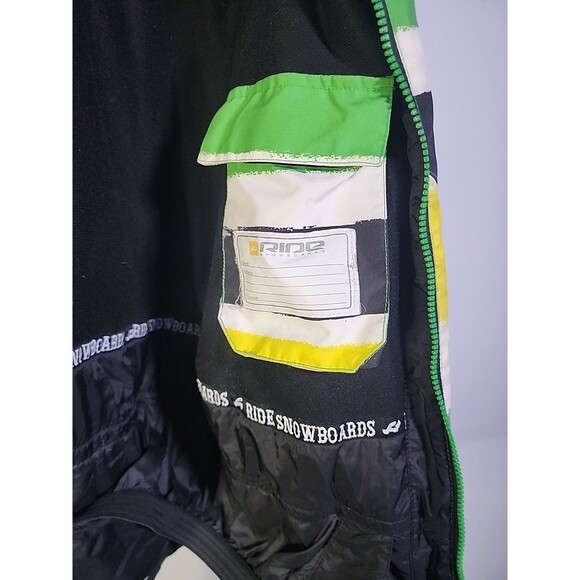 Ride Snowboards Boys Ski Jacket Size Large (13-14) Will Fit Adult Small - Picture 8 of 10